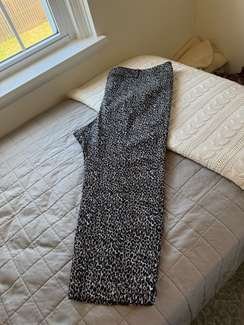 Lane Bryant Leopard Print Ankle Pants - Like New - 26 Petite